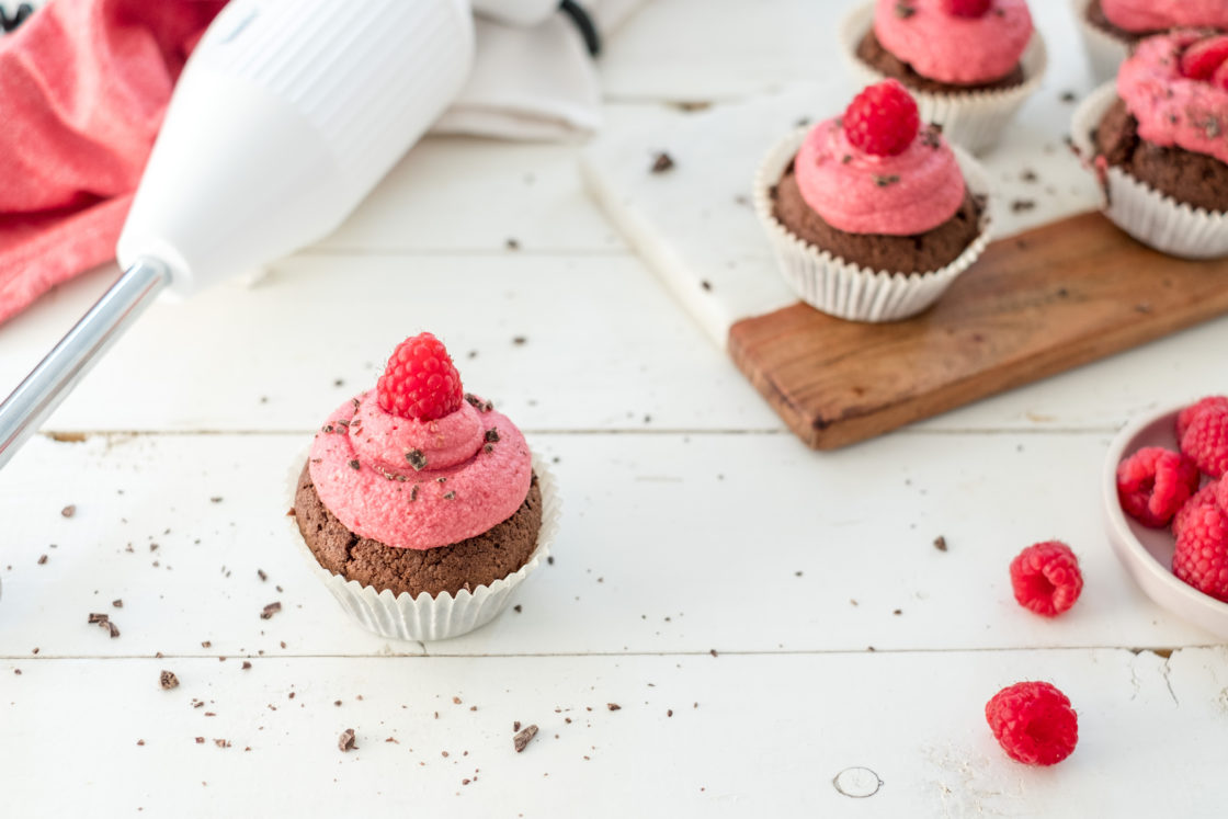 Valentine cupcake baking box